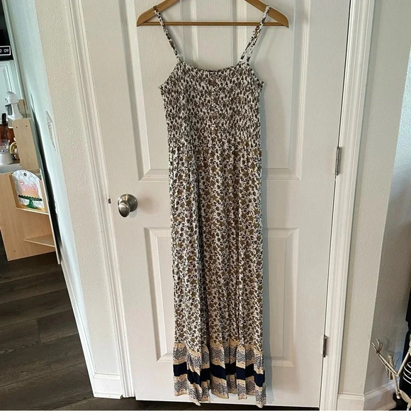 As U Wish Floral Boho Maxi Dress Spaghetti Strap Smocked Top Size Large - Picture 2 of 11